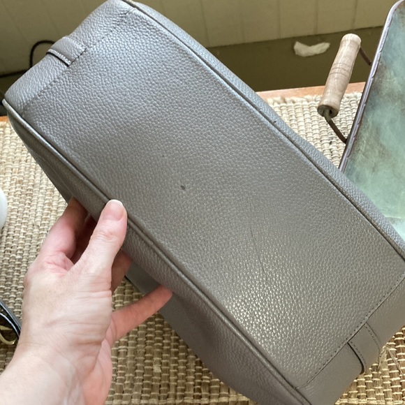 Kate Spade hobo in taupe grey - Picture 3 of 11